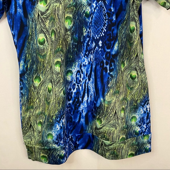 SUZIE COUTURE Short Sleeve Blouse Peacock Python Blue Green Crochet Size Small - Picture 4 of 9